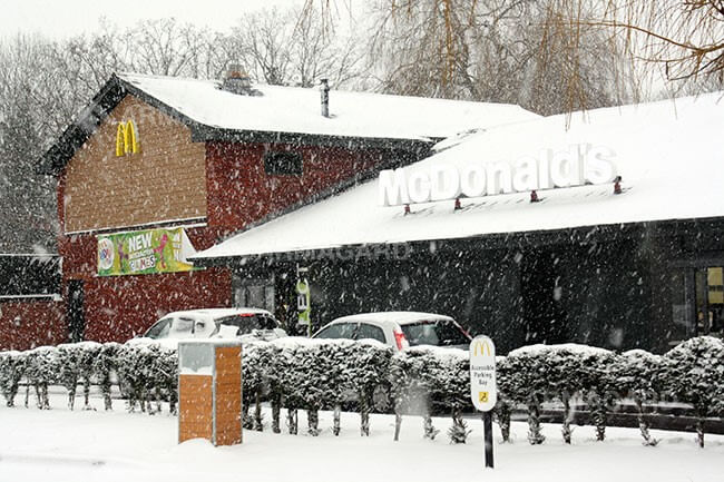 drive thru at a fast food chain