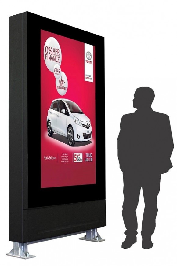 72" Outdoor Digital Signage