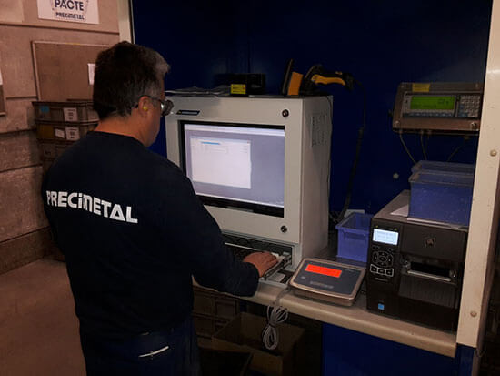 Dust Proof Computer Cabinet Provides a High Level of Protection 