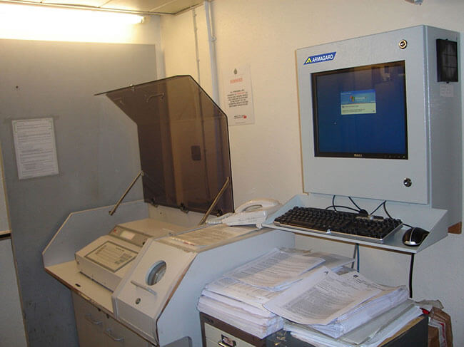 Industrial Computer Workstations Protect Computer Equipment 